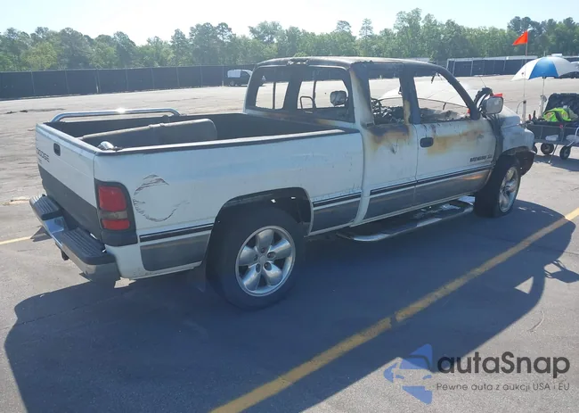 3B7HC13Z2VG773940: 42156093