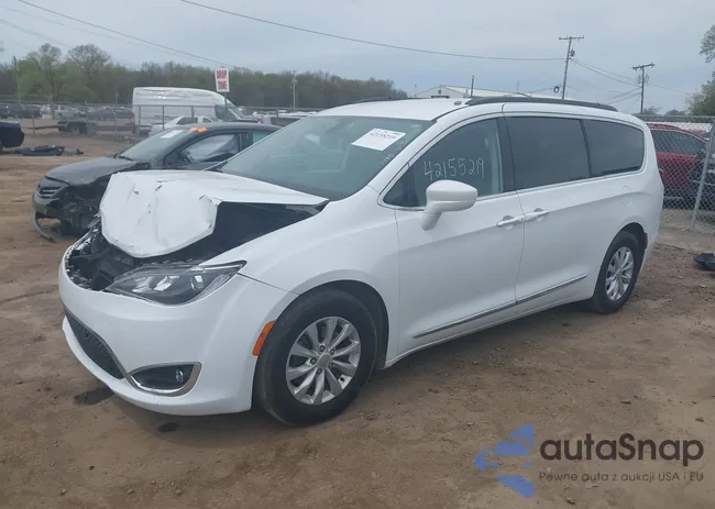 2C4RC1BG5HR676010: 42155219