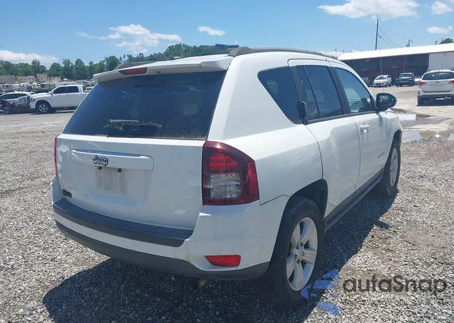 1C4NJCBA6GD560179: 42156503