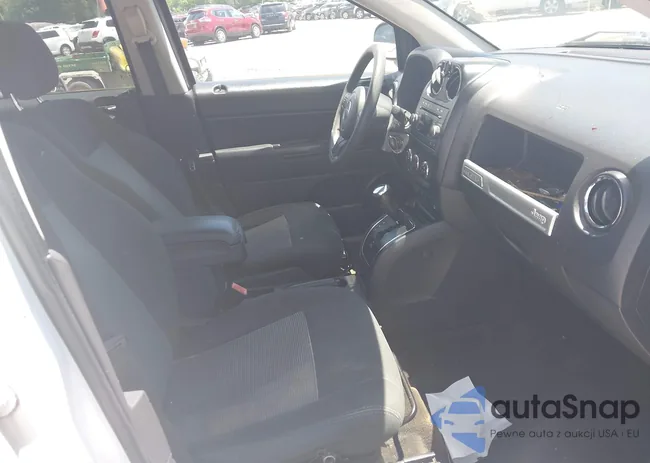 1C4NJCBA6GD560179: 42156503