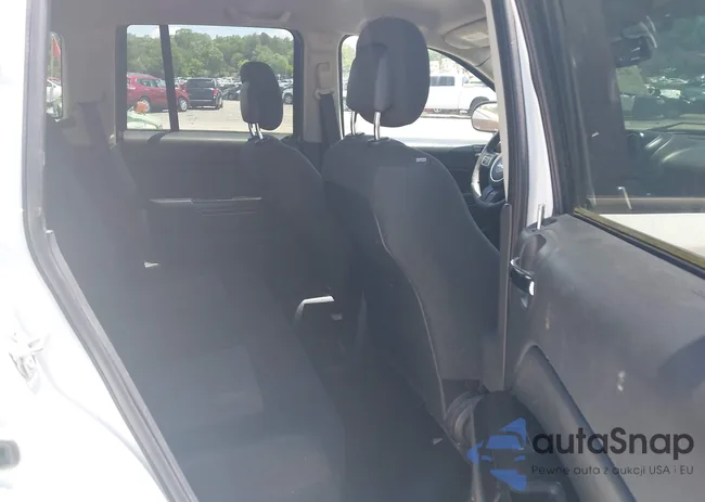 1C4NJCBA6GD560179: 42156503