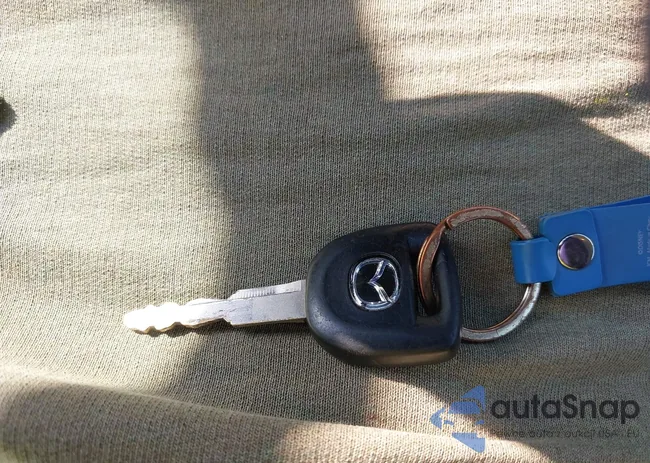 JM1BL1TG8D1753774: 42156772