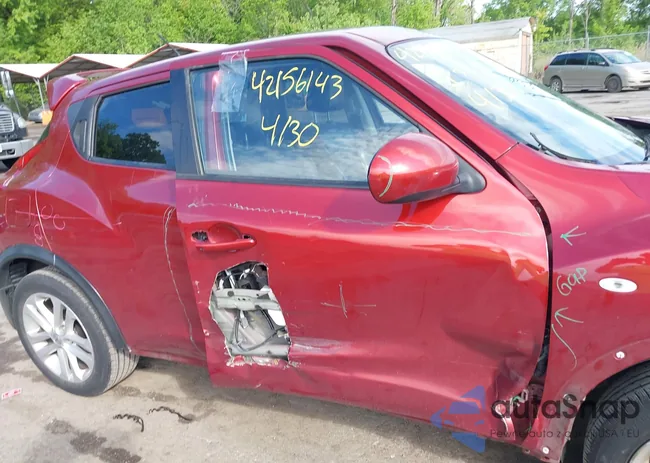 JN8AF5MV5DT216120: 42156143