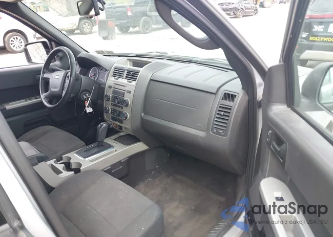 1FMCU93GX9KB86707: 42156153