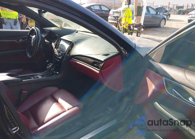 1G6AM5S30D0147215: 42156369