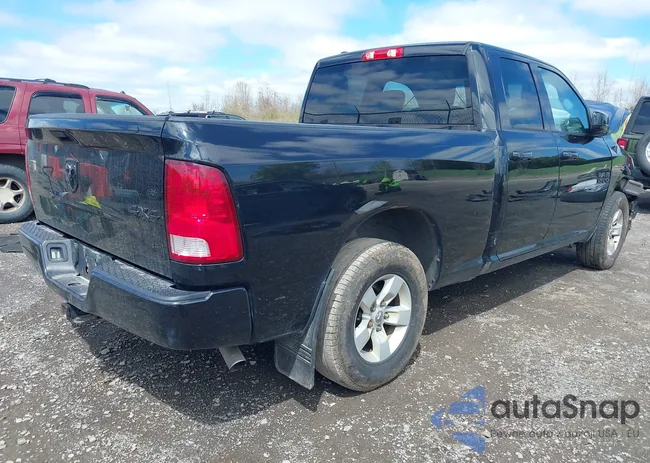 1C6RR7FG8JS335692: 42157532