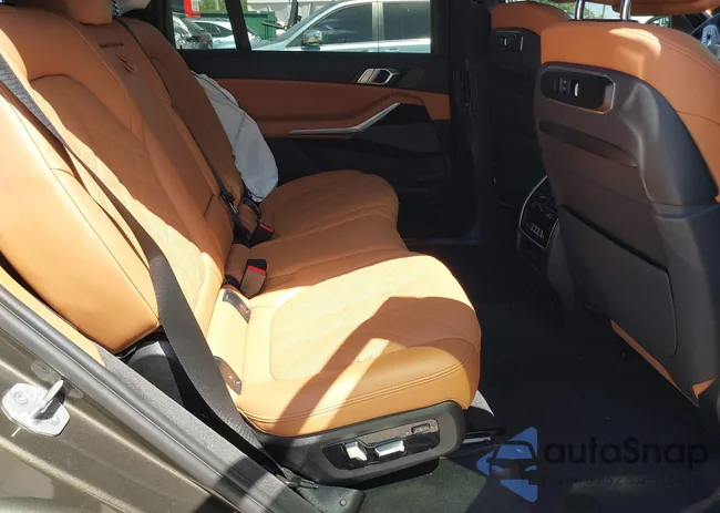 5UX23EM03P9R84076: 42157635