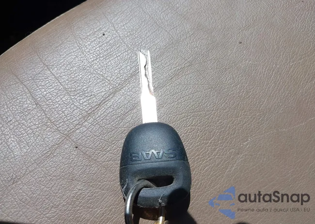 YS3DF58N6X2075029: 42157737