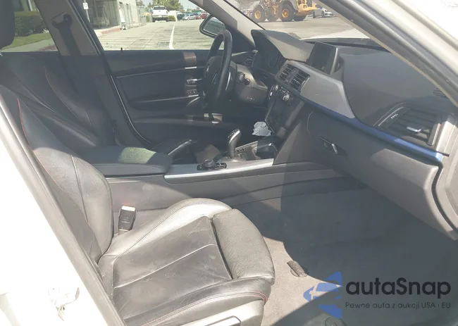 WBA3K5C58FK301749: 42157888