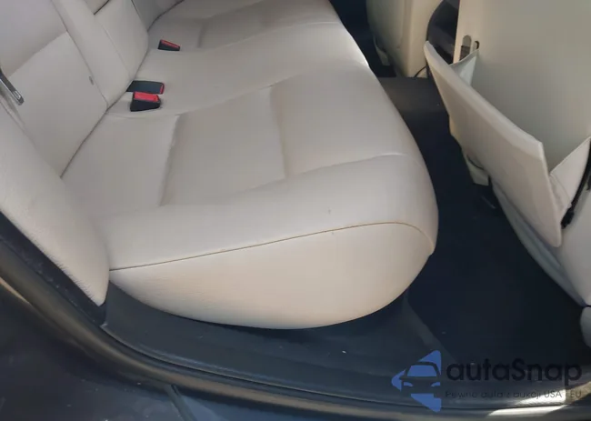 WBAFR1C52BC748387: 42157151