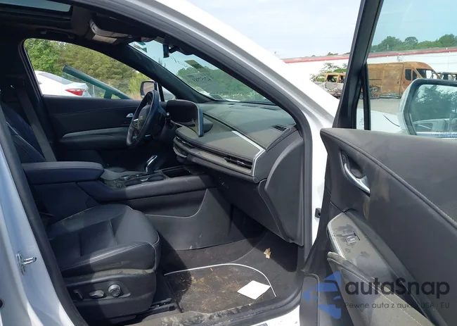 1GYFZDR43RF147835: 42157383