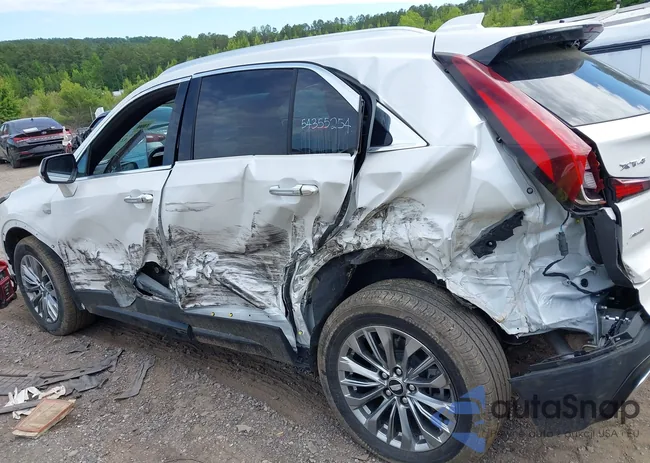 1GYFZDR43RF147835: 42157383