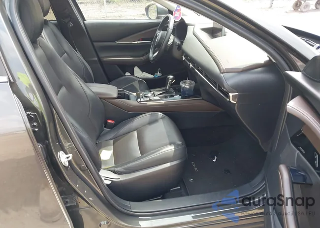 3MVDMBDL5MM307476: 42157466