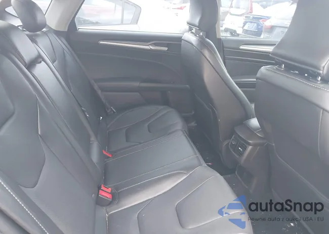 3FA6P0K92GR156865: 42158565