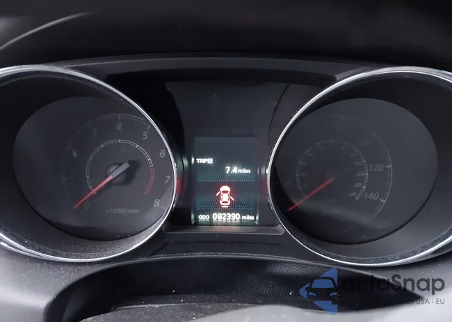 JA4AP3AW8JU013880: 42158649