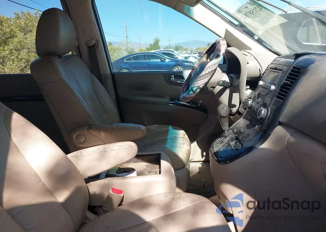 KNDMH4C75E6547862: 42158784