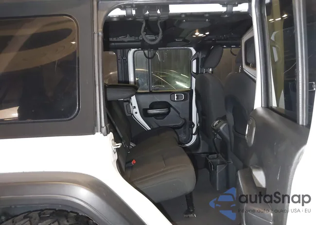 1C4HJXDG4KW639403: 42158096