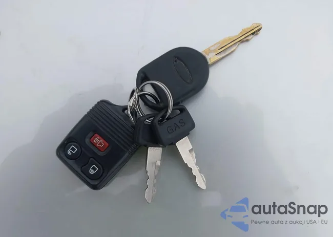 1FTFW1EV0AFB09026: 42158155