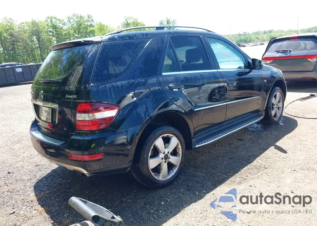 4JGBB8GB1BA741789: 42158179