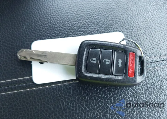 1HGCR2F52HA054084: 42158478