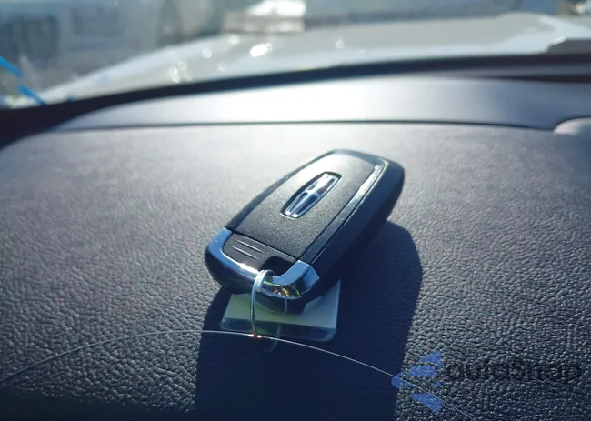 5LM5J7WC6MGL12195: 42159567