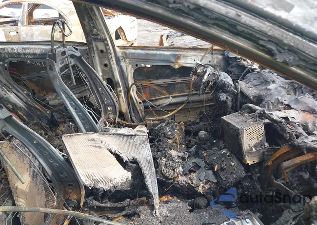 KNDPMCAC6K7516967: 42159841