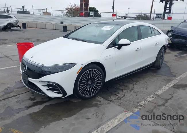 W1KCG2DB9PA033069: 42159932