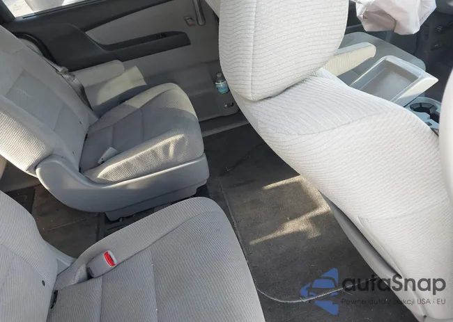 5FNRL5H44CB109733: 42159232