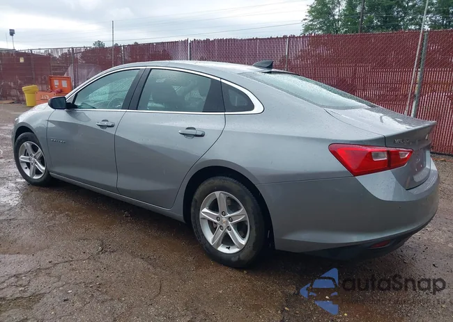 1G1ZB5STXRF142557: 42160551