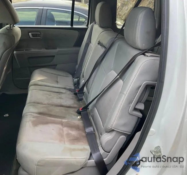 5FNYF4H39FB028011: 42160830