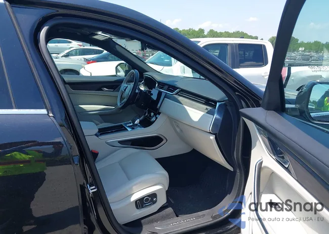 SADCJ2EXXNA689739: 42161093