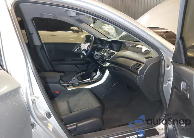 1HGCR2F34EA057532: 42160316