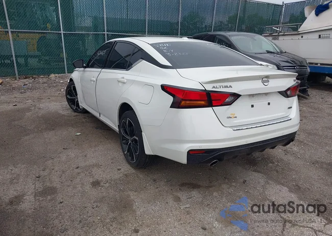 1N4BL4CW8PN325120: 42161619