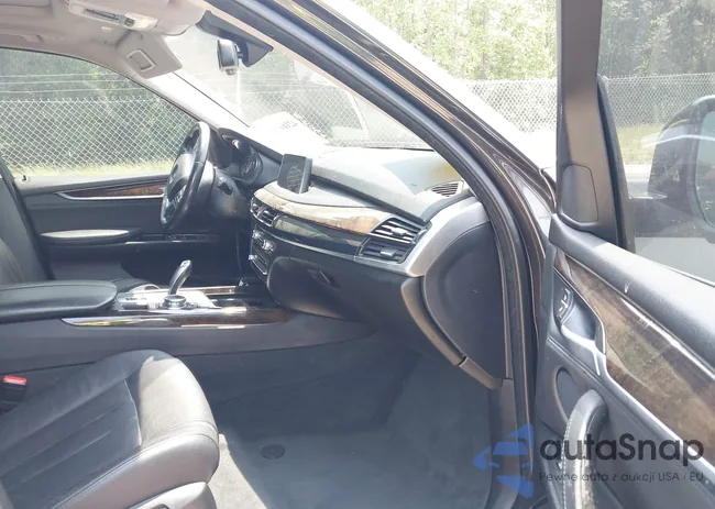 5UXKR0C51G0P22771: 42161841