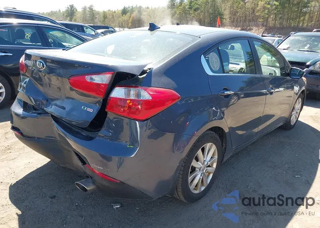 KNAFX4A89F5266806: 42162012