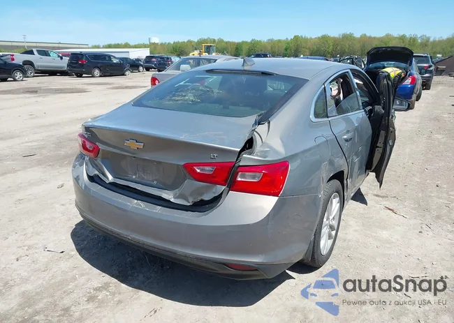 1G1ZD5STXJF225372: 42161158