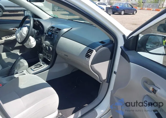 2T1BU4EE3BC738425: 42161436