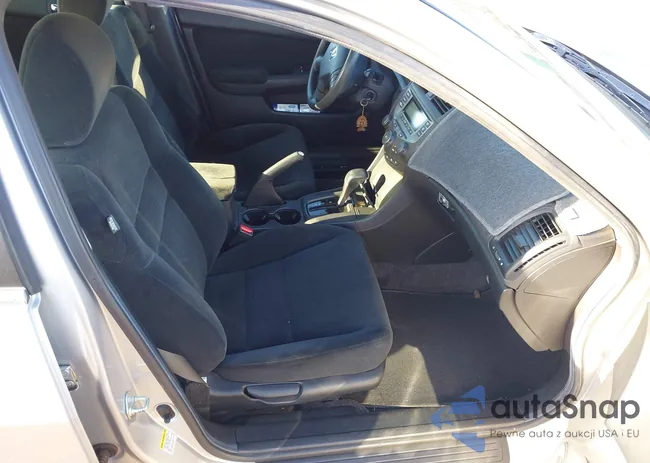 1HGCM56497A009813: 42162974