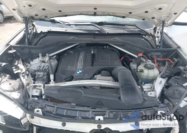 5UXKR0C59J0X94017: 42163015