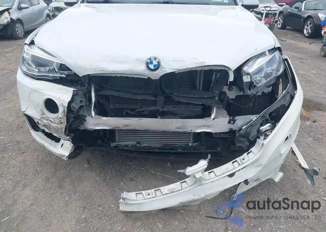 5UXKR0C59J0X94017: 42163015