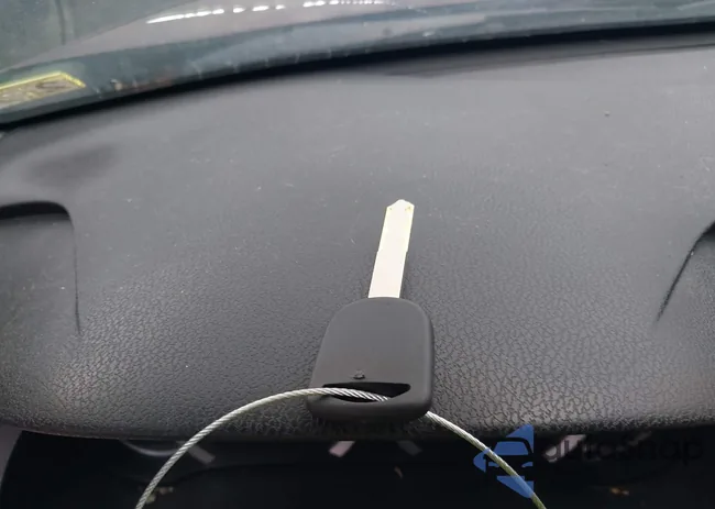 JH4CU26699C035624: 42162098