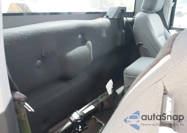 1FTMF1C58PKF26310: 42162115