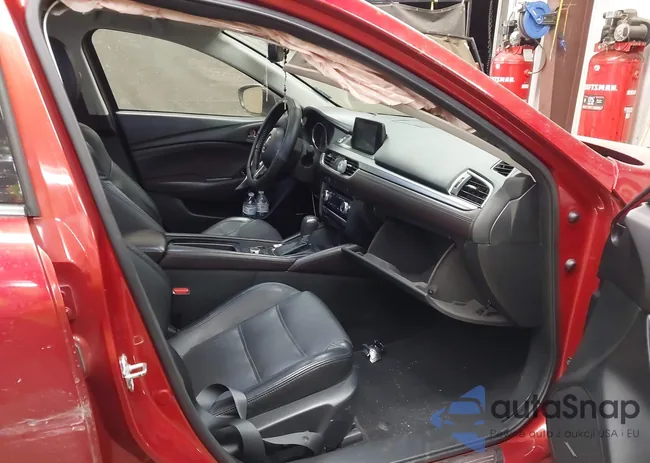 JM1GJ1W50G1474054: 42162163