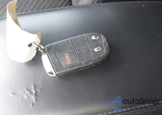 3C4PDCGB0HT516790: 42163532