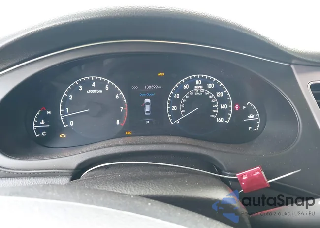 KMHGC4DFXCU175943: 42163600