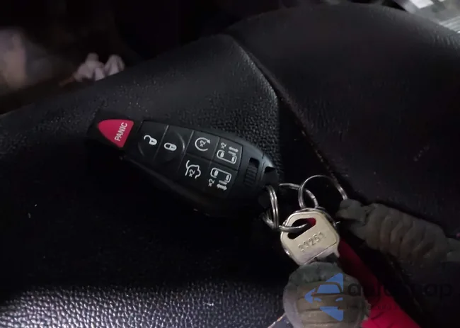 2C4RDGEGXHR761162: 42163698