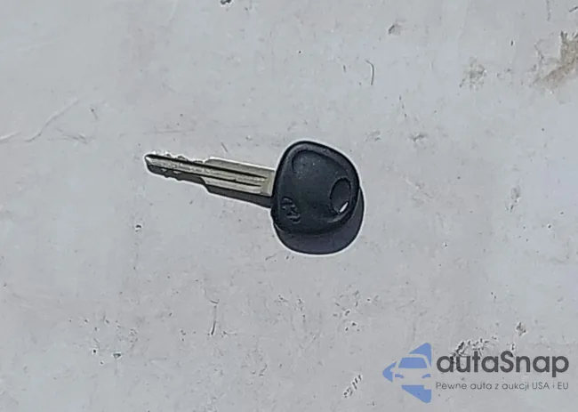 KMHCG35C01U114597: 42163745