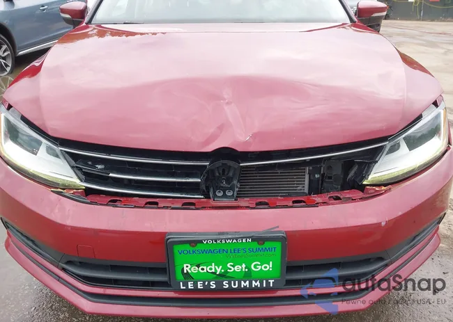 3VWDB7AJ8HM275777: 42163884