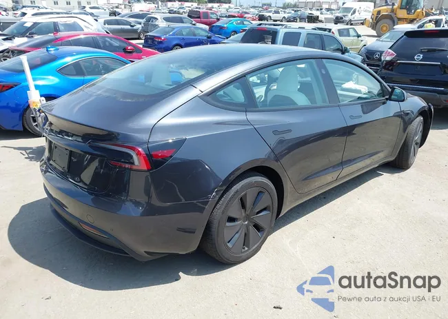 5YJ3E1EAXSF983053: 42163891