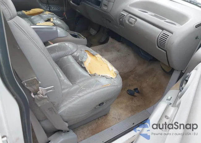 1GNEC13R1TJ301816: 42164036